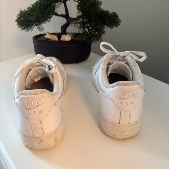 Classic White Sneakers - Picture 3 of 4